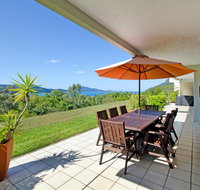 3 Bedroom Poinciana Lodge - Food Delivery Shop