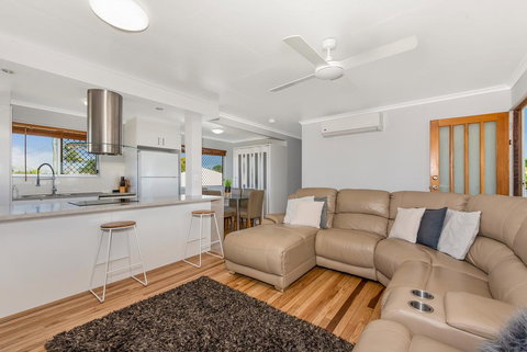 3 Bedroom Renovated Home - Food Delivery Shop 1