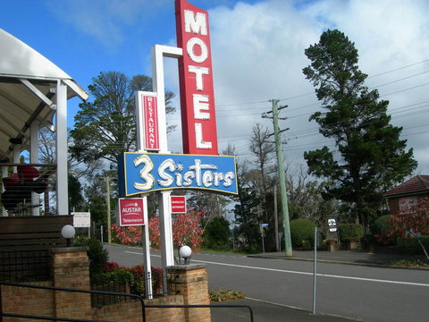 3 Sisters Motel - Food Delivery Shop 2