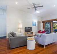 33 Bangalow - Narrawallee's Beautiful Bungalow - Food Delivery Shop