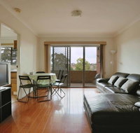 3BR Quiet  Convenient area of Parramatta UWS - Food Delivery Shop