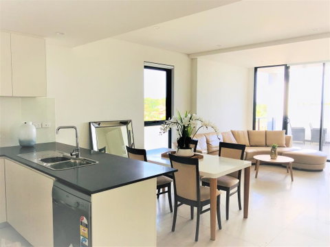 402 Kalina Apartments 2 Bedrooms - Food Delivery Shop 1