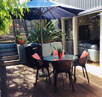 41 Grunters Accommodation - Food Delivery Shop