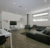 43B Twynam Street - The Falls on Twynam - Food Delivery Shop
