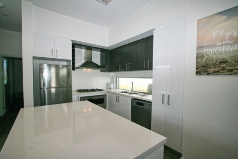 43B Twynam Street - The Falls On Twynam - Food Delivery Shop 2