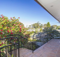 57 Carroll Ave Mollymook Beach - Relaxed Homely Retreat - Food Delivery Shop