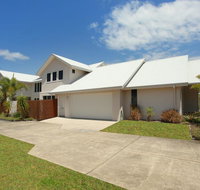 60 Beachway Parade Marcoola 500 BOND Linen supplied - Food Delivery Shop
