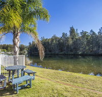 77 Lake Entrance Rd - Waterfront Wonder - Food Delivery Shop