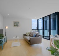 80 EvelynGreen 2BR1Bth Apt Collingwood  Close CBD - Food Delivery Shop