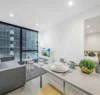 A Cozy Apartment Next to Crown Casino - Food Delivery Shop