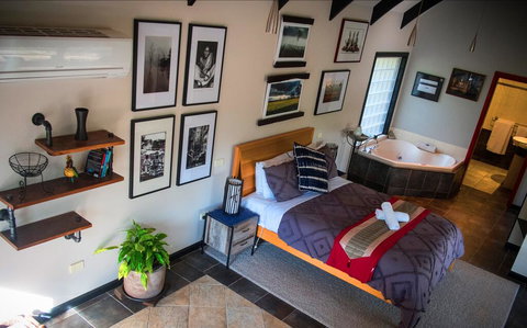 A Heavenly Escape - Pet Food Australia 1