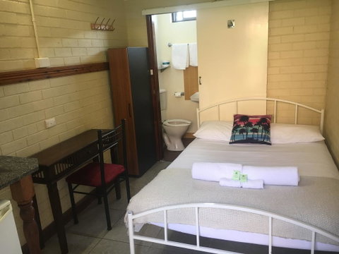 A Railway Lodge - Food Delivery Shop 3