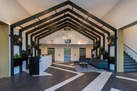 Abbortsford 2 Bed 2 Bath Mountain View Apartment - Food Delivery Shop 1