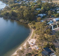 Above Sunset - 100m from the Paynesville Lakes - Food Delivery Shop
