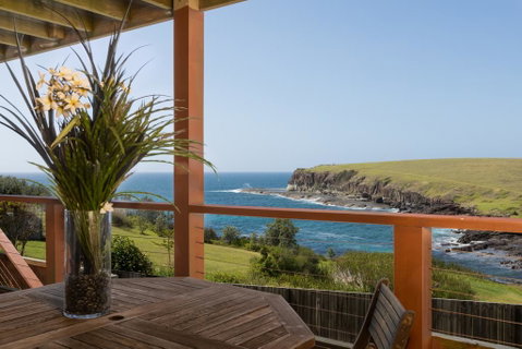 Absolute Oceanfront Cottage - Food Delivery Shop 0