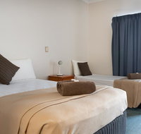 Accommodation on Denham - Food Delivery Shop