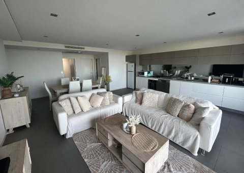 Drummoyne Apartment - Food Delivery Shop 2