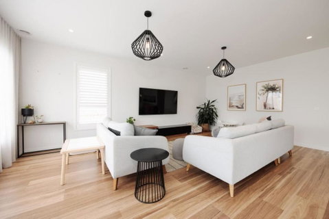 EDEN Spacious Torquay Family Escape - Food Delivery Shop 1