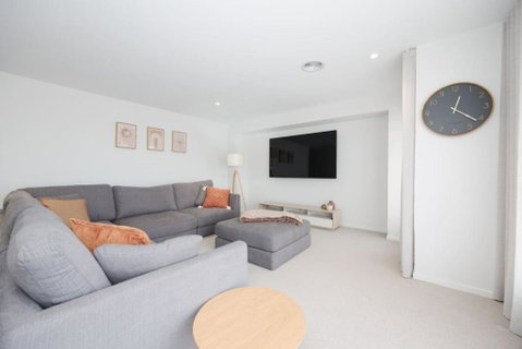 EDEN Spacious Torquay Family Escape - Food Delivery Shop 3