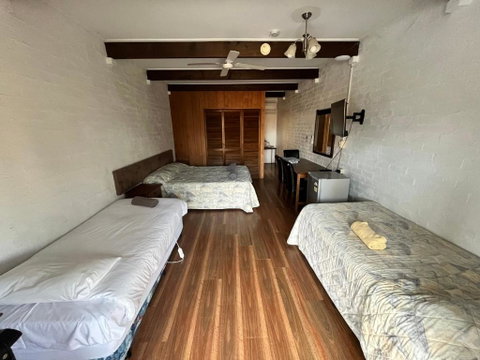 El Toro Motel - Food Delivery Shop 1