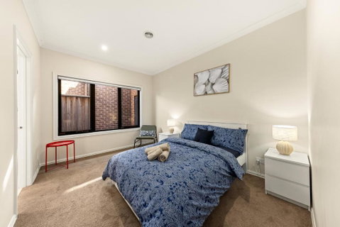 Entire Great Place Keysborough - Food Delivery Shop 3