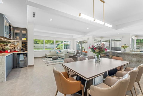 Exquisite Oasis Family Retreat - Food Delivery Shop 4
