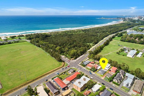 Fairy Meadow Beach House - Food Delivery Shop 0