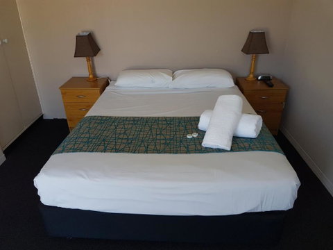 Gateshead Tavern & Motel - Food Delivery Shop 2