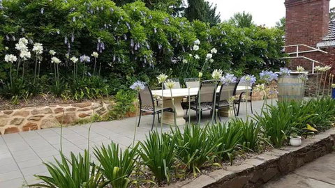 Hahndorf Lodge Pioneer Suite - Main Street Hahndorf On Site Secure Parking - Food Delivery Shop 3