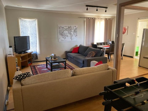 Home Away From Home - Food Delivery Shop 0