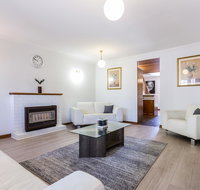 Adelaide Style Accommodation-Getaway in North Adelaide- close to city - Food Delivery Shop