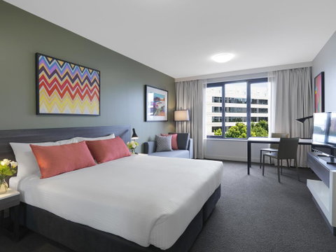 Adina Apartment Hotel Sydney Airport - Food Delivery Shop 2