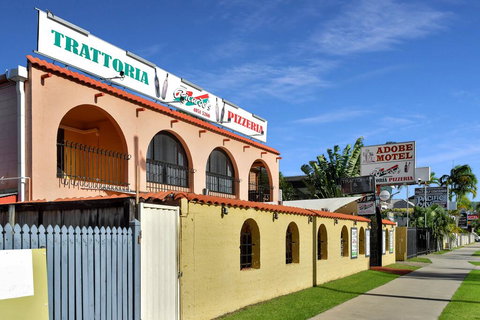 Adobe Motel - Food Delivery Shop 0