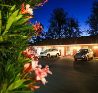 Akuna Motor Inn and Apartments - Food Delivery Shop
