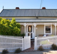 Albert Cottage - Food Delivery Shop