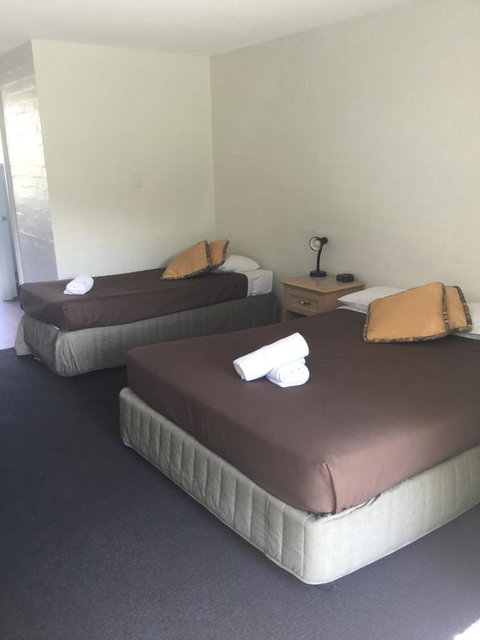 Alloggio Bathurst (previously Bathurst Apartments) - Food Delivery Shop 3