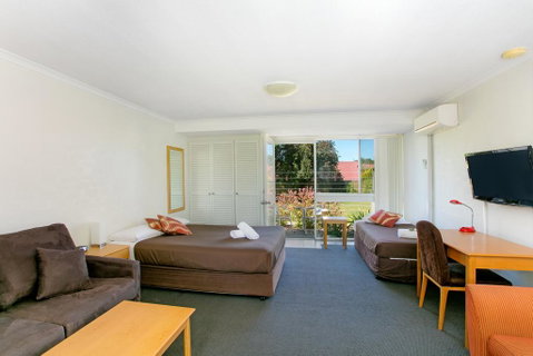 Alloggio Bathurst (previously Bathurst Apartments) - Food Delivery Shop 2