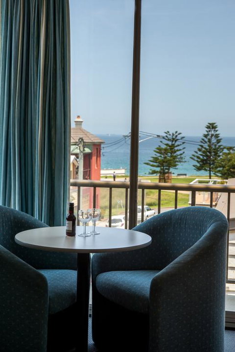 Alloggio Newcastle Beach - Food Delivery Shop 3