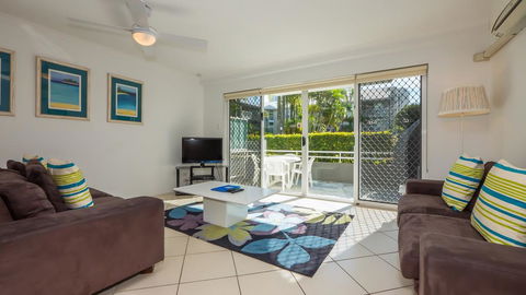 Aloha Lane Holiday Apartments - Food Delivery Shop 3