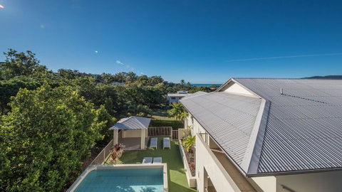 Alpha 8 On Waterson - Airlie Beach - Food Delivery Shop 3