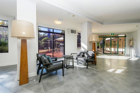 Alpha Hotel Canberra - Food Delivery Shop 3