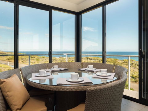 Amazing Views - Food Delivery Shop 1