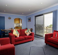 Anchorage 7 Beautifully Renovated Close to Rockpool - Food Delivery Shop