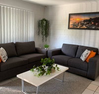 Andergrove Home with a Garden View-Wi-fi  Netflix - Food Delivery Shop