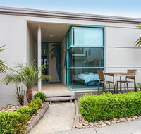 Anglesea River Apartments - Spa Apartment 23 - Food Delivery Shop