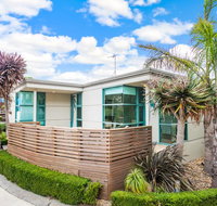 Anglesea River Apartments - Spa Apartment 40 - Food Delivery Shop