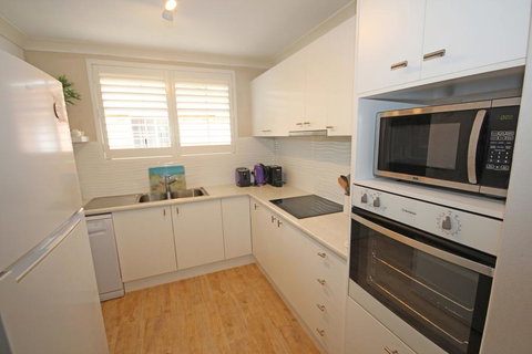 Annie's Apartment - Food Delivery Shop 0