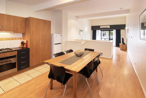 Apartment 115 - Located On The Main Street - Food Delivery Shop 0