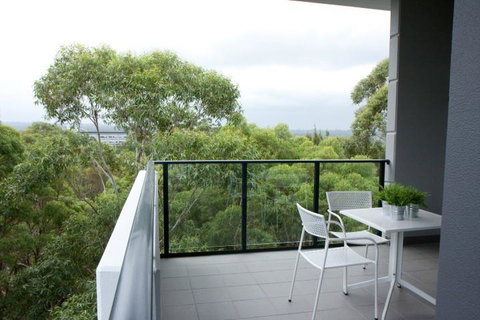 Apartment Saunders Close MP001 - Food Delivery Shop 2