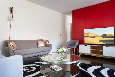 Apartment With Balcony And Parking Near Racecourse - Food Delivery Shop 0
